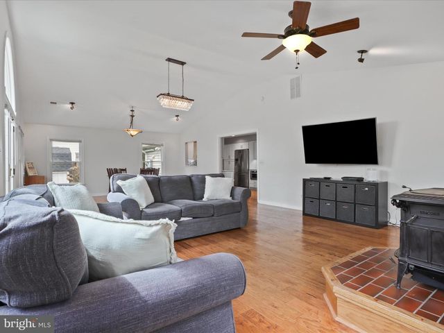 13129 PENNYPACKER LANE, Fairfax, VA 22033
