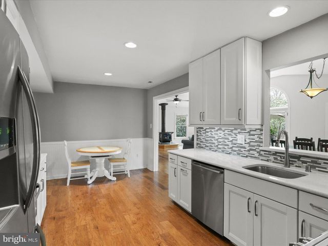 13129 PENNYPACKER LANE, Fairfax, VA 22033