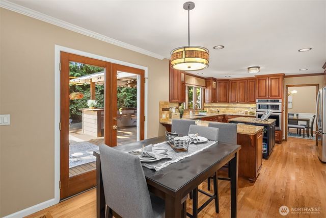 2521 227th Place NE, Sammamish, WA 98074