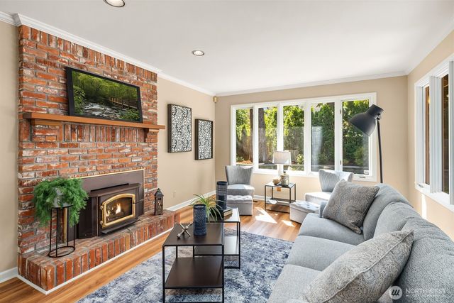 2521 227th Place NE, Sammamish, WA 98074
