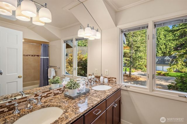 2521 227th Place NE, Sammamish, WA 98074
