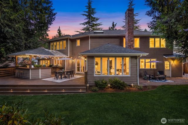 2521 227th Place NE, Sammamish, WA 98074