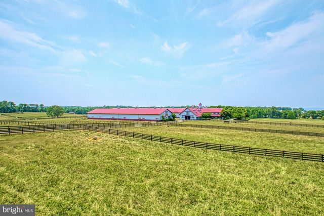 899 EARLE RD, Charles Town, WV 25414