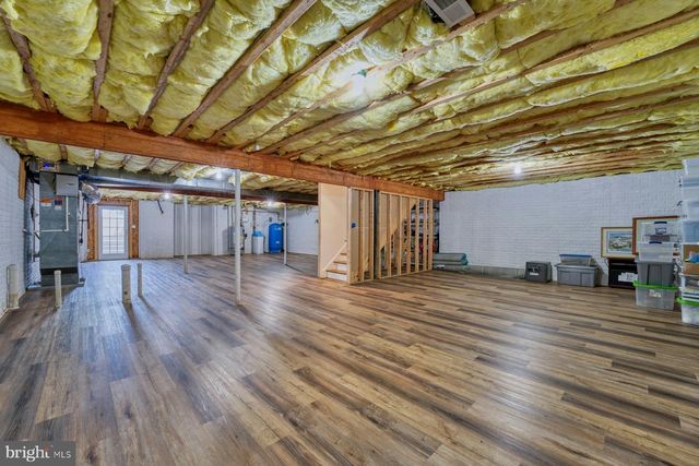 899 EARLE RD, Charles Town, WV 25414