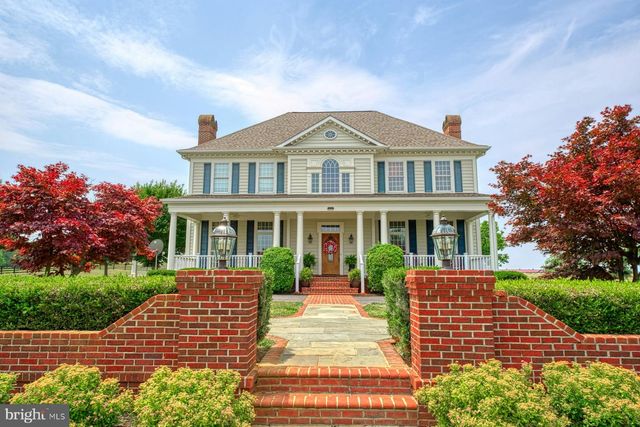 899 EARLE RD, Charles Town, WV 25414