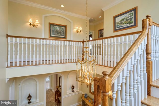 899 EARLE RD, Charles Town, WV 25414