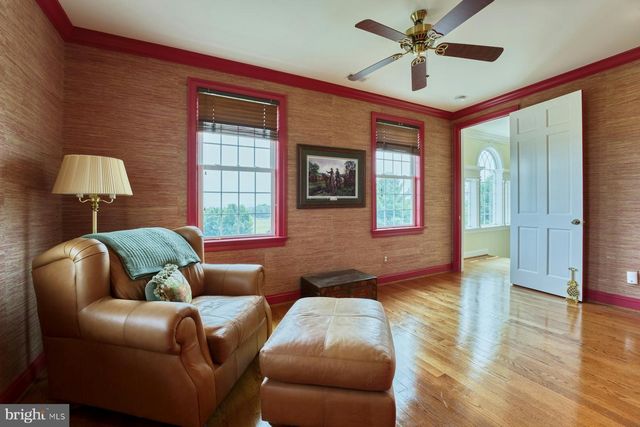 899 EARLE RD, Charles Town, WV 25414
