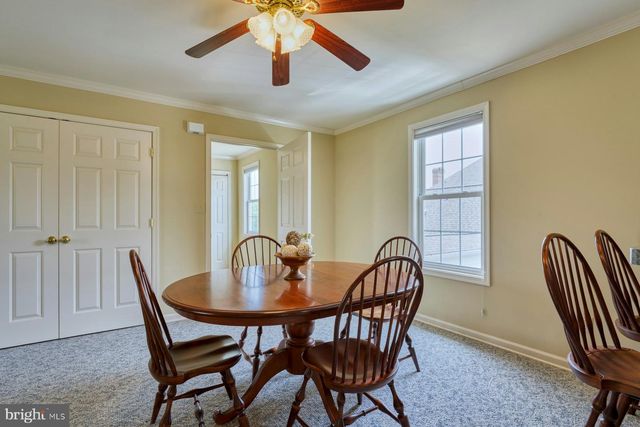 899 EARLE RD, Charles Town, WV 25414