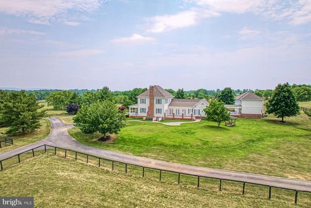 899 EARLE RD, Charles Town, WV 25414