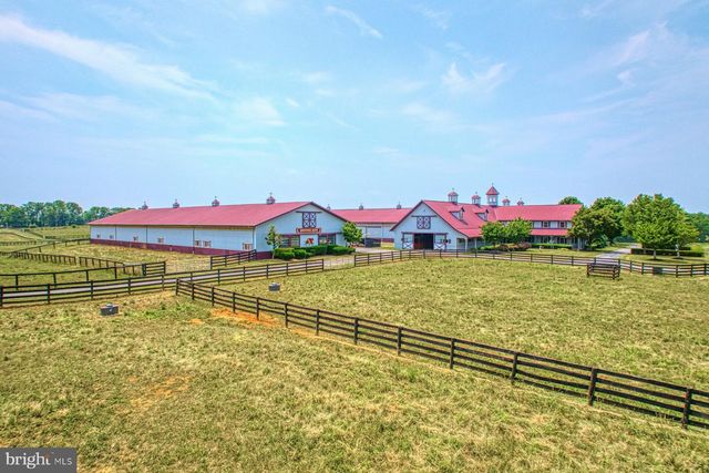 899 EARLE RD, Charles Town, WV 25414