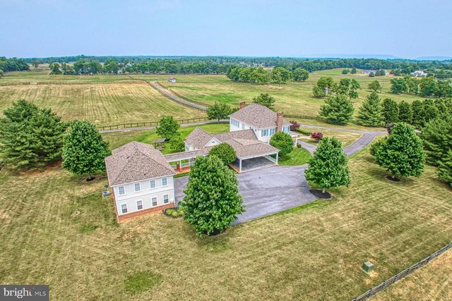 899 EARLE RD, Charles Town, WV 25414