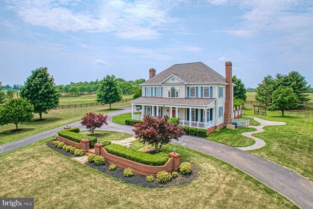899 EARLE RD, Charles Town, WV 25414