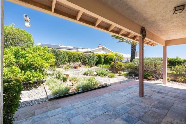 16620 San Salvador Ct, San Diego, CA 92128