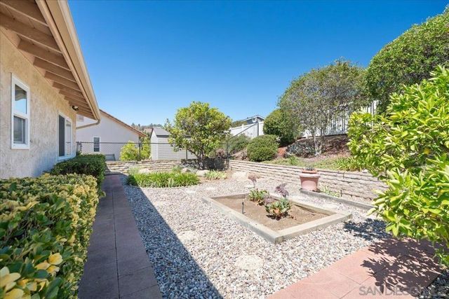 16620 San Salvador Ct, San Diego, CA 92128