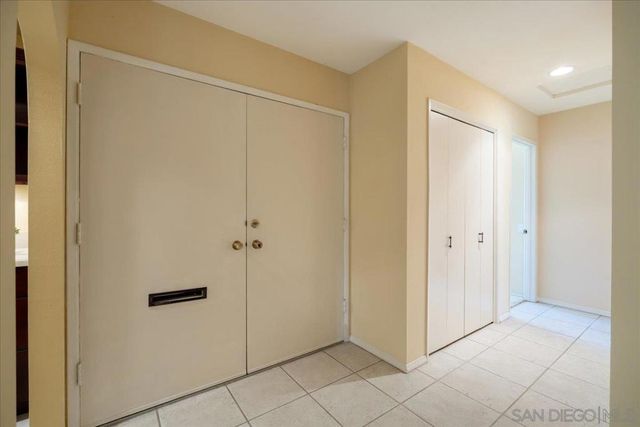 16620 San Salvador Ct, San Diego, CA 92128