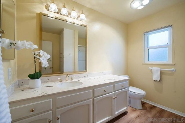 16620 San Salvador Ct, San Diego, CA 92128