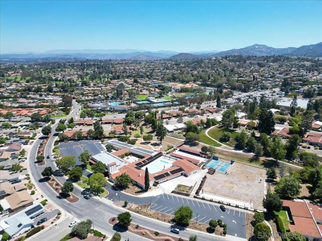16620 San Salvador Ct, San Diego, CA 92128