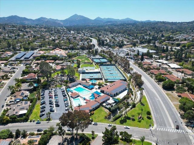 16620 San Salvador Ct, San Diego, CA 92128