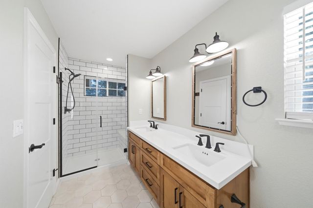 160 Sierra Mesa Pl, Auburn, CA 95603