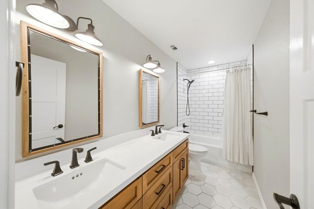 160 Sierra Mesa Pl, Auburn, CA 95603