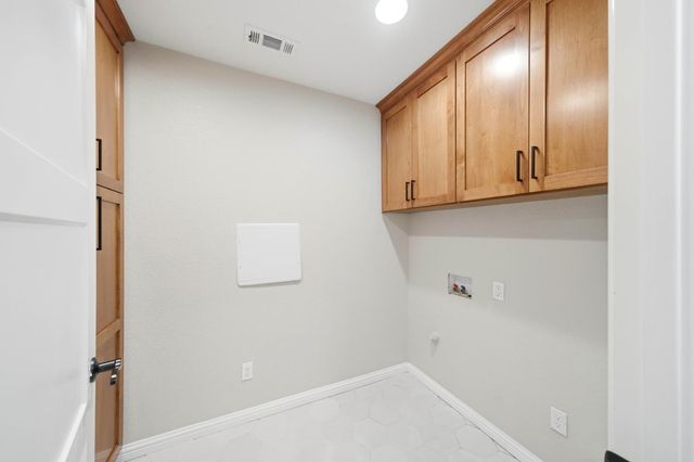 160 Sierra Mesa Pl, Auburn, CA 95603