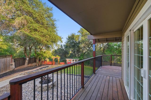 160 Sierra Mesa Pl, Auburn, CA 95603