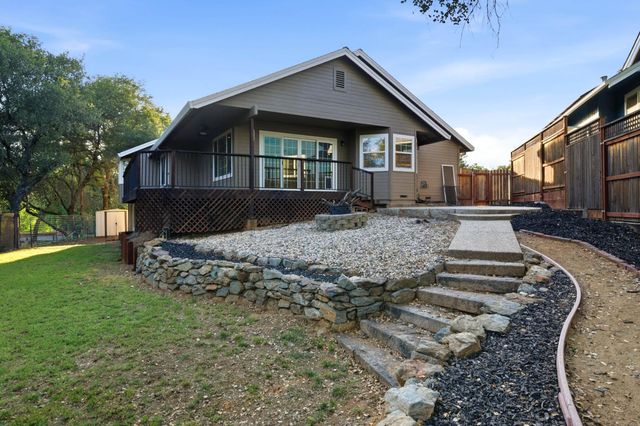 160 Sierra Mesa Pl, Auburn, CA 95603