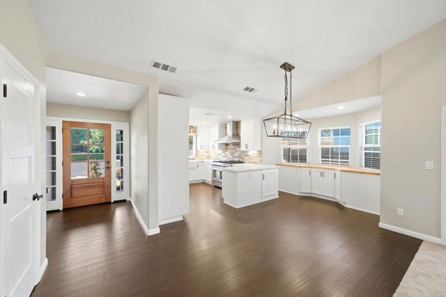 160 Sierra Mesa Pl, Auburn, CA 95603