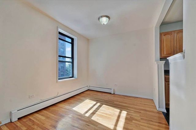 1130 Stadium Ave Apt 3K, New York City, NY 10465