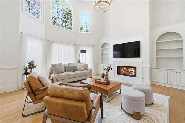 10675 Oxford Mill Circle, Alpharetta, GA 30022