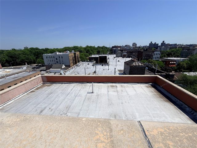 772 E 182nd Street, Bronx, NY 10460