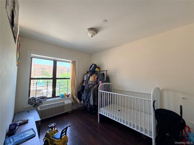 772 E 182nd Street, Bronx, NY 10460