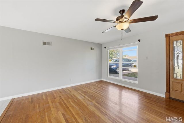 5445 Mild Drive, St Louis, MO 63129