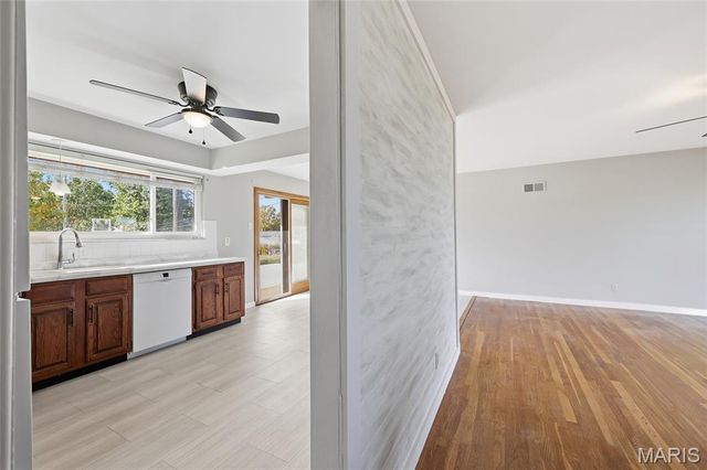 5445 Mild Drive, St Louis, MO 63129