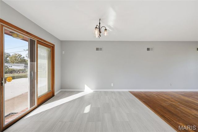 5445 Mild Drive, St Louis, MO 63129