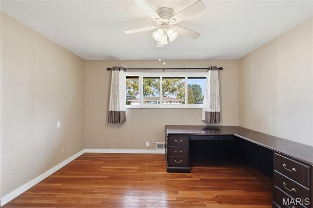 5445 Mild Drive, St Louis, MO 63129