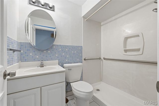 5445 Mild Drive, St Louis, MO 63129