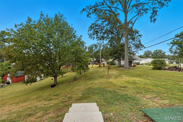 5445 Mild Drive, St Louis, MO 63129