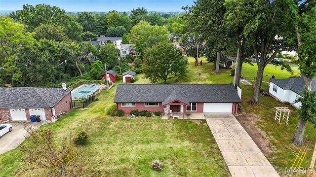 5445 Mild Drive, St Louis, MO 63129