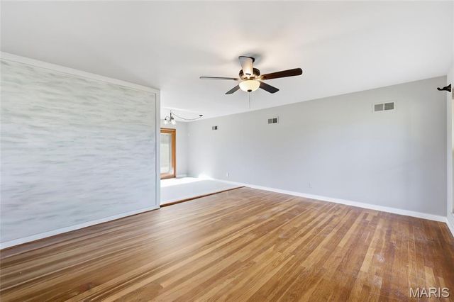 5445 Mild Drive, St Louis, MO 63129