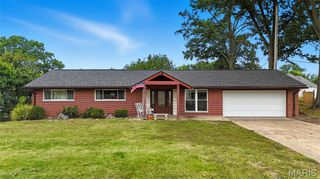 5445 Mild Drive, St Louis, MO 63129