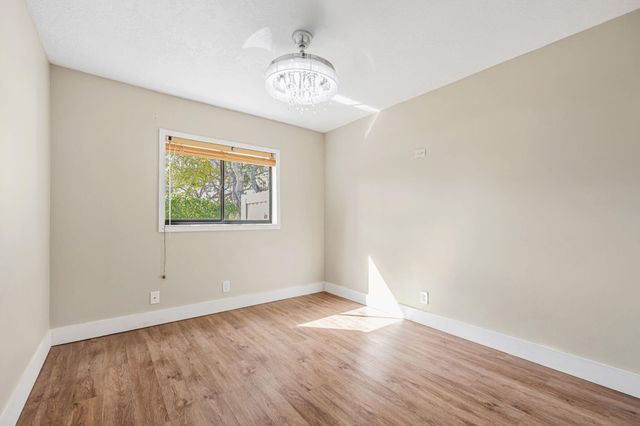 21356 Summertrace Circle, Boca Raton, FL 33428