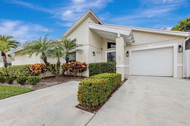 21356 Summertrace Circle, Boca Raton, FL 33428