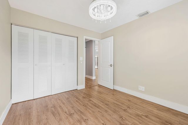 21356 Summertrace Circle, Boca Raton, FL 33428