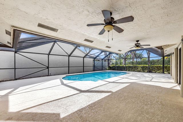 21356 Summertrace Circle, Boca Raton, FL 33428