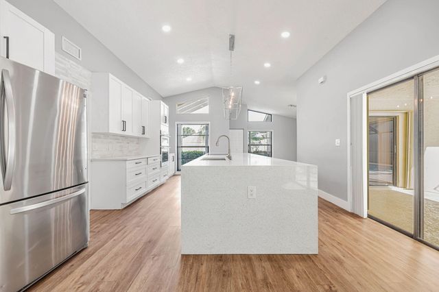 21356 Summertrace Circle, Boca Raton, FL 33428