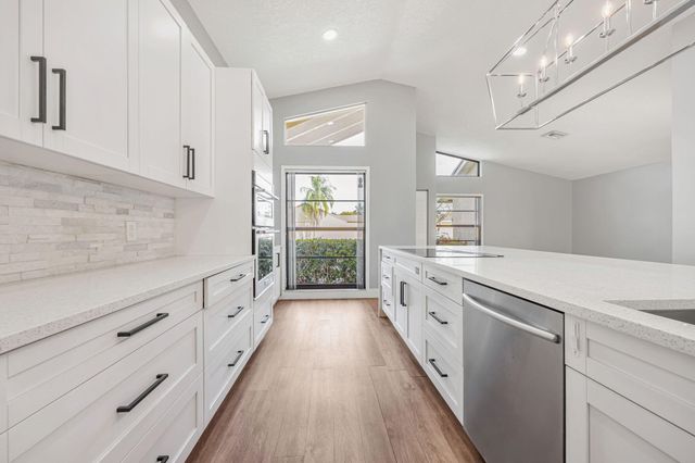 21356 Summertrace Circle, Boca Raton, FL 33428