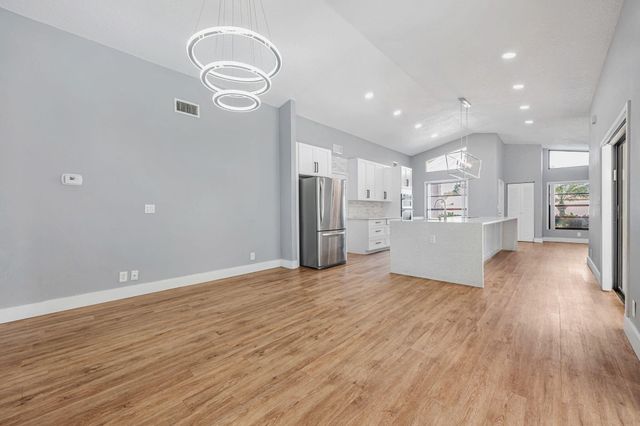 21356 Summertrace Circle, Boca Raton, FL 33428