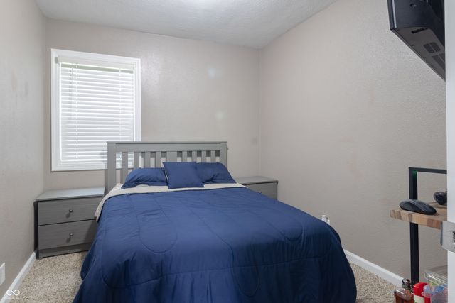 2011 Rosewood Avenue, Anderson, IN 46011