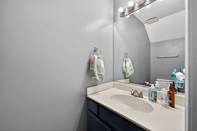 842 N Tamarac Boulevard, Addison, IL 60101